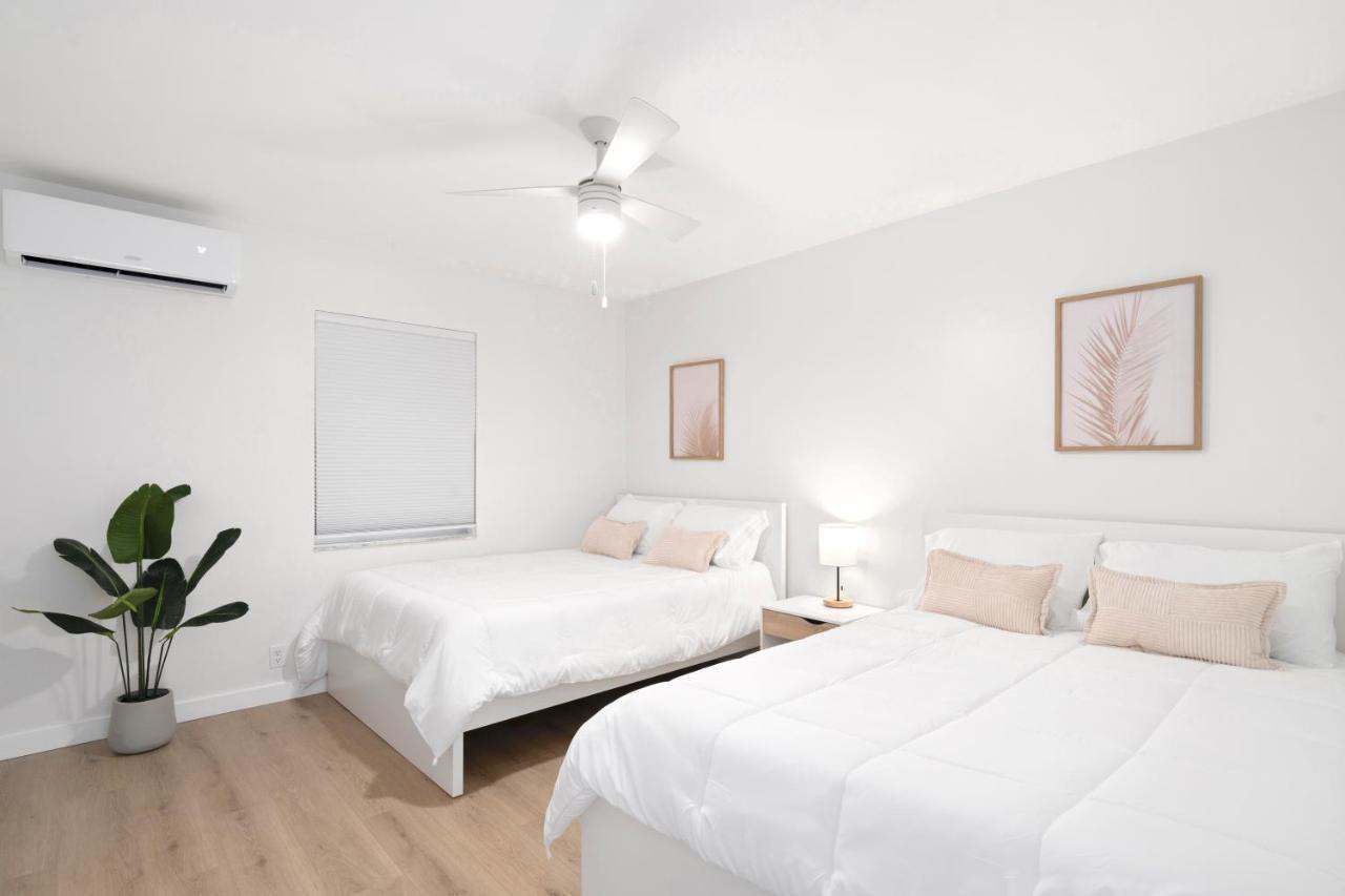 M Lake Worth Beach - Modern Villas Near West Palm Beach, Chic Retro Vibes, King Bed, Cozy Backyard, Bbq, Workspace, High-Speed Internet, Free Parking, 5 Minutes To Downtown & Beach Dış mekan fotoğraf