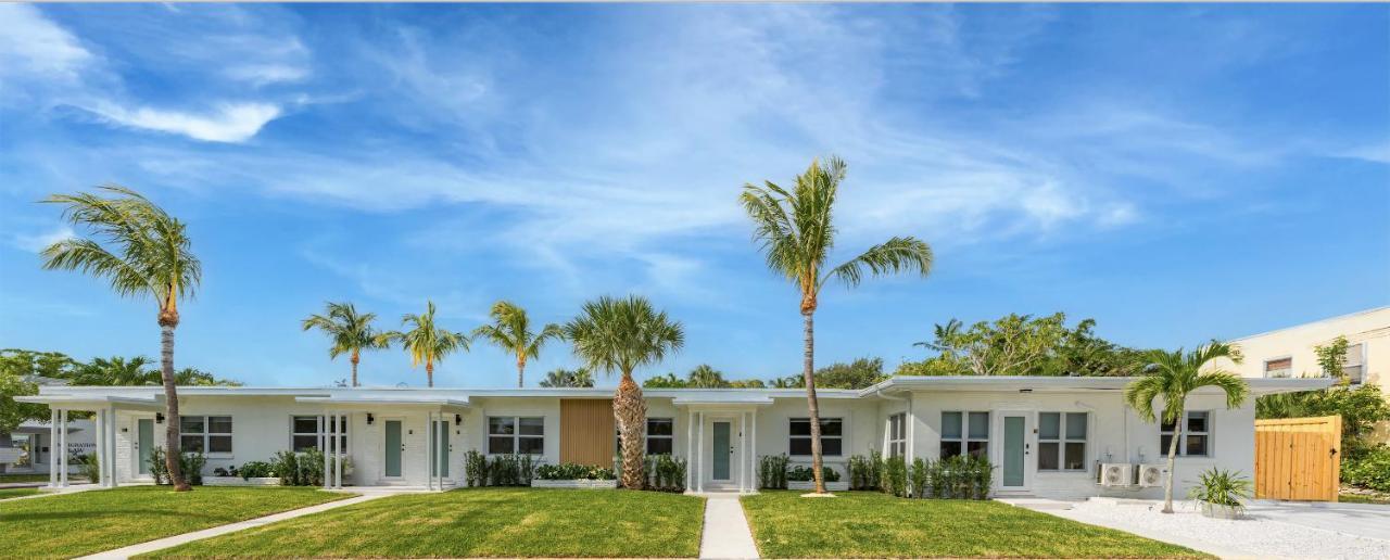 M Lake Worth Beach - Modern Villas Near West Palm Beach, Chic Retro Vibes, King Bed, Cozy Backyard, Bbq, Workspace, High-Speed Internet, Free Parking, 5 Minutes To Downtown & Beach Dış mekan fotoğraf