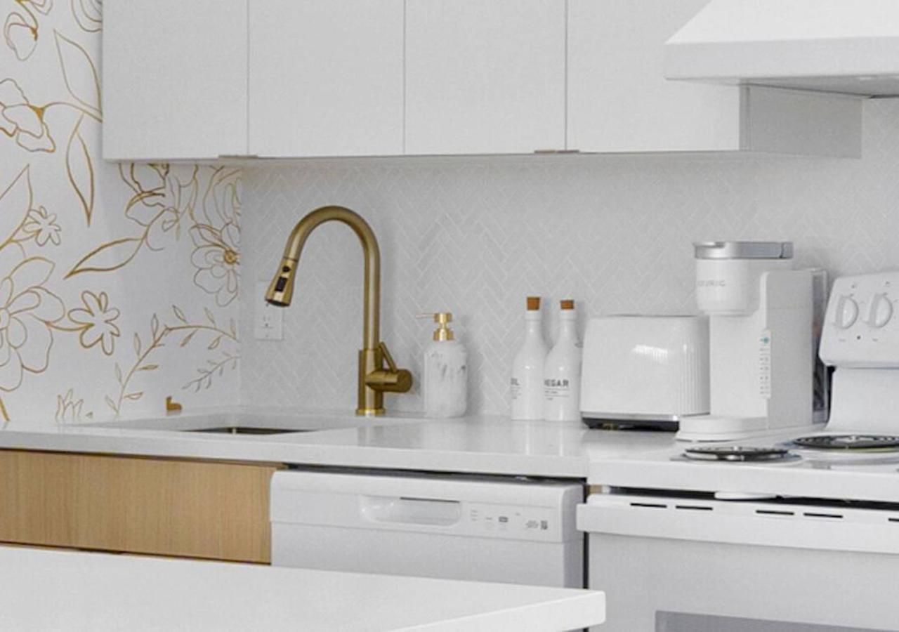 M Lake Worth Beach - Modern Villas Near West Palm Beach, Chic Retro Vibes, King Bed, Cozy Backyard, Bbq, Workspace, High-Speed Internet, Free Parking, 5 Minutes To Downtown & Beach Dış mekan fotoğraf