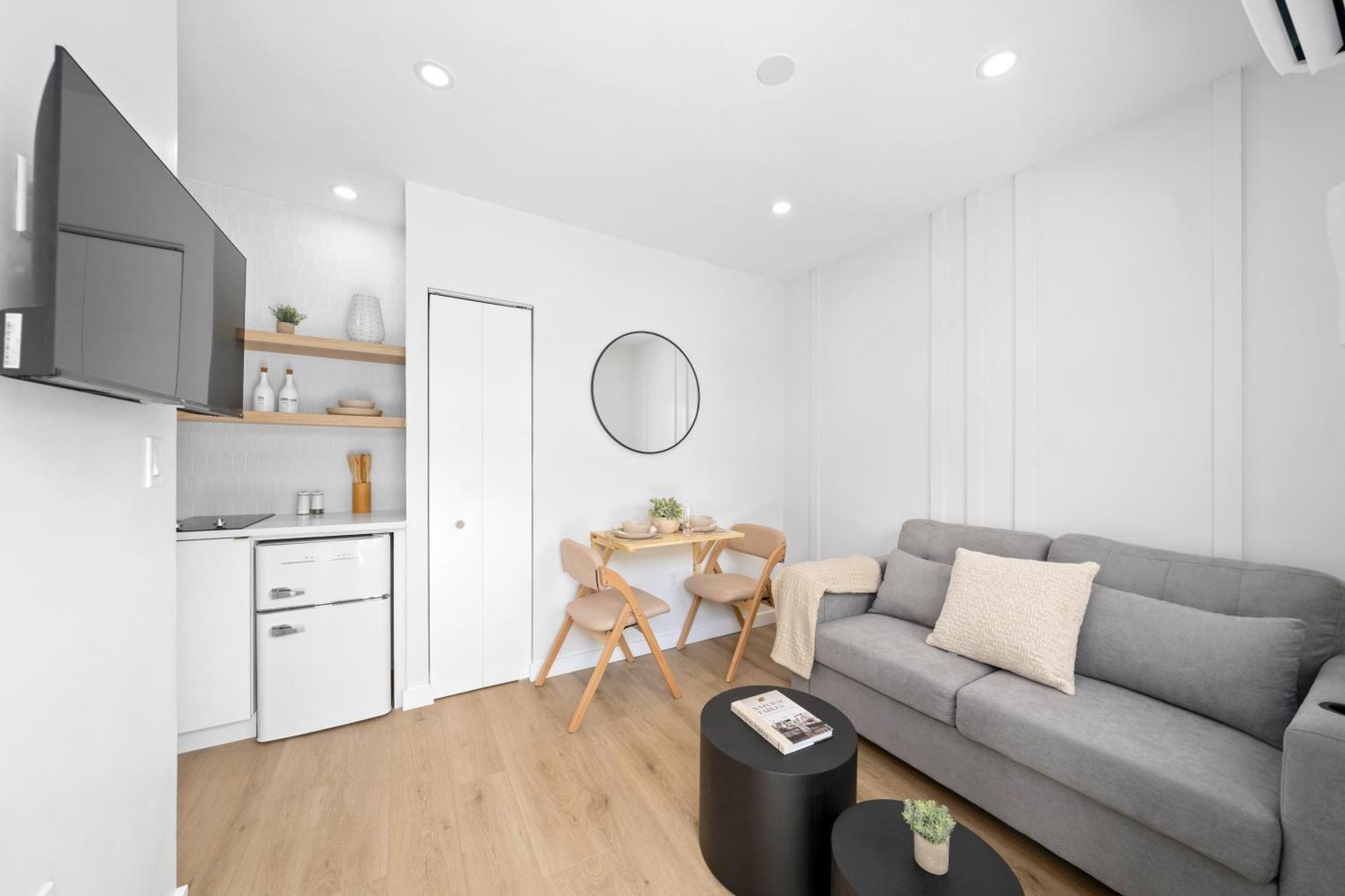 M Lake Worth Beach - Modern Villas Near West Palm Beach, Chic Retro Vibes, King Bed, Cozy Backyard, Bbq, Workspace, High-Speed Internet, Free Parking, 5 Minutes To Downtown & Beach Dış mekan fotoğraf