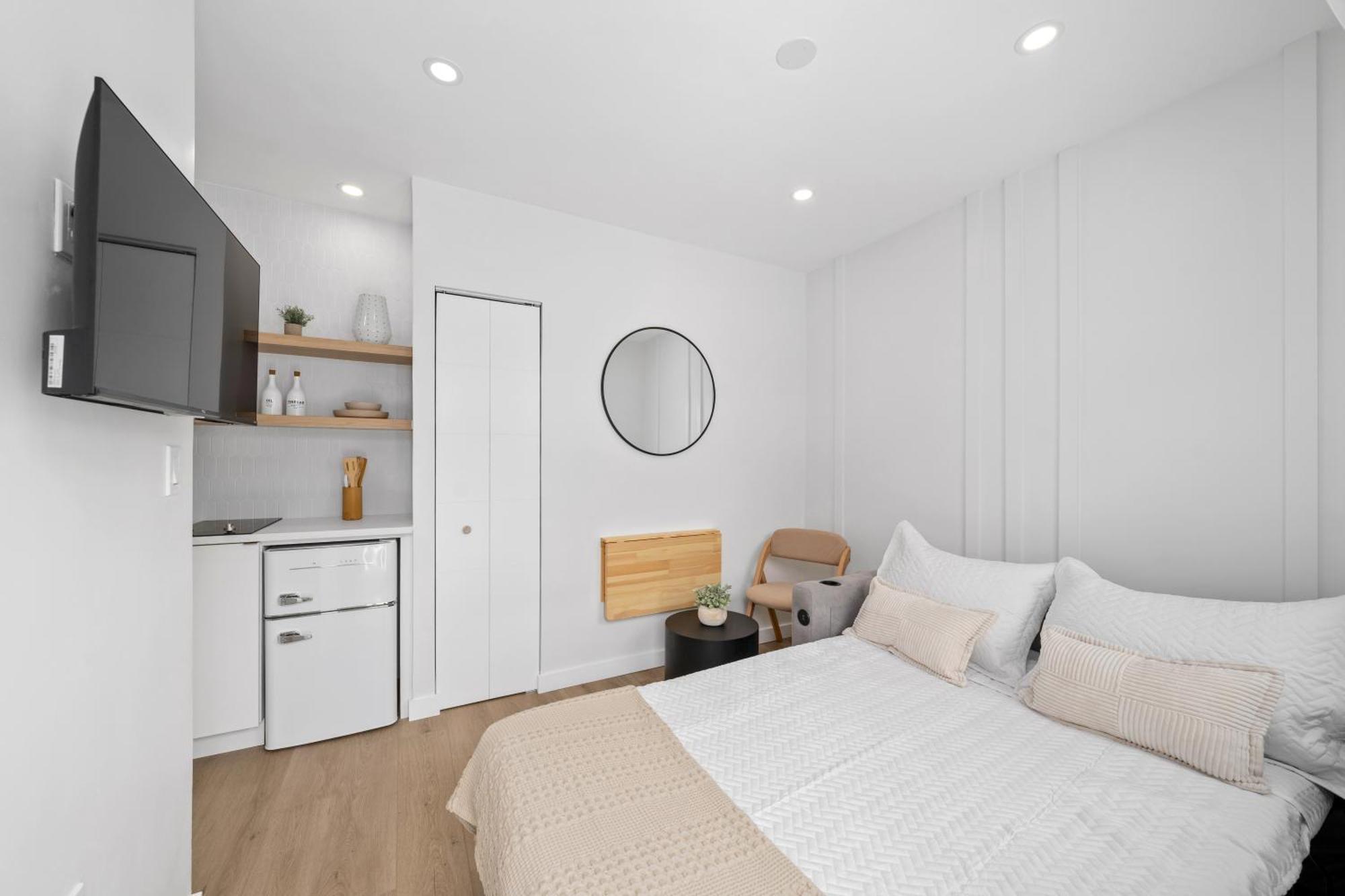 M Lake Worth Beach - Modern Villas Near West Palm Beach, Chic Retro Vibes, King Bed, Cozy Backyard, Bbq, Workspace, High-Speed Internet, Free Parking, 5 Minutes To Downtown & Beach Dış mekan fotoğraf