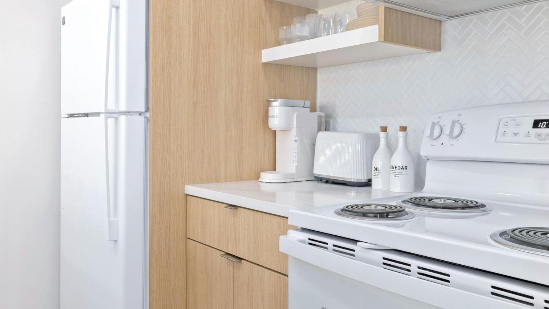 M Lake Worth Beach - Modern Villas Near West Palm Beach, Chic Retro Vibes, King Bed, Cozy Backyard, Bbq, Workspace, High-Speed Internet, Free Parking, 5 Minutes To Downtown & Beach Dış mekan fotoğraf
