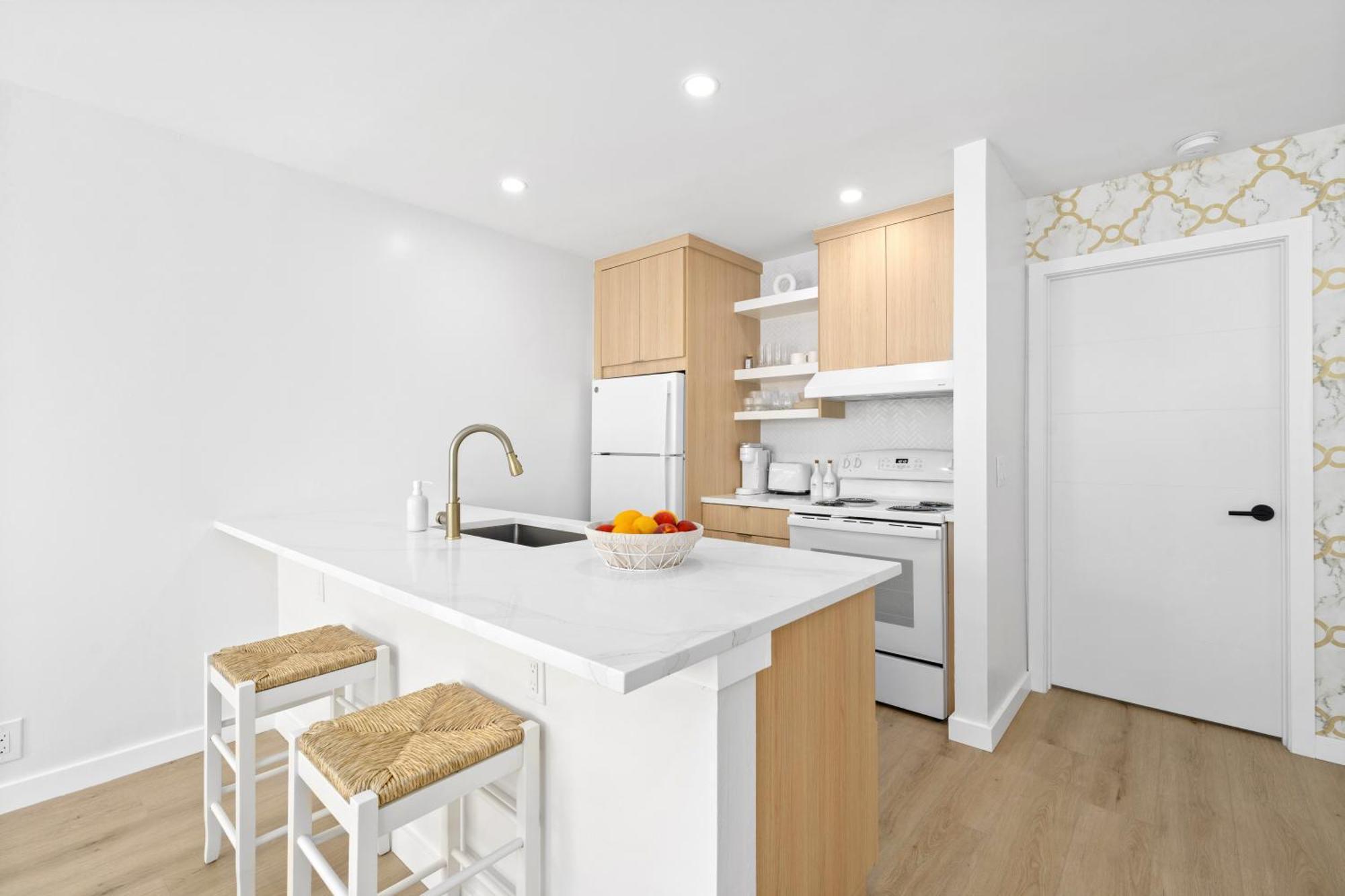 M Lake Worth Beach - Modern Villas Near West Palm Beach, Chic Retro Vibes, King Bed, Cozy Backyard, Bbq, Workspace, High-Speed Internet, Free Parking, 5 Minutes To Downtown & Beach Dış mekan fotoğraf