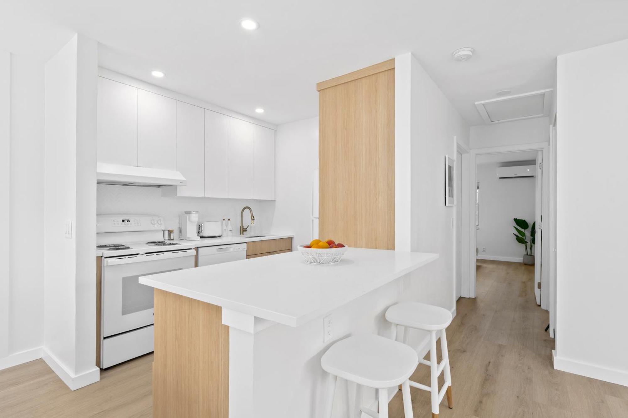 M Lake Worth Beach - Modern Villas Near West Palm Beach, Chic Retro Vibes, King Bed, Cozy Backyard, Bbq, Workspace, High-Speed Internet, Free Parking, 5 Minutes To Downtown & Beach Dış mekan fotoğraf